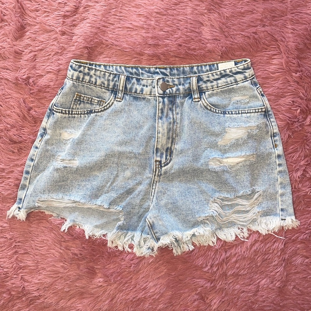 SHEIN Acid Wash Distressed Denim Shorts 🌟 NWOT